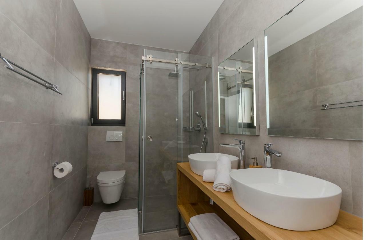 סרימה Apartments Villa Adriana I מראה חיצוני תמונה